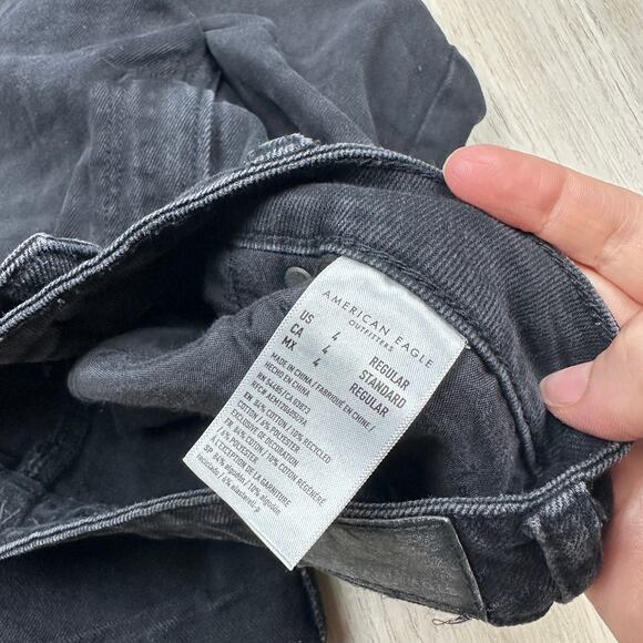 American Eagle Black Mom Jean Dark Wash High Rise Distressed Denim Jeans 4 - Picture 11 of 15